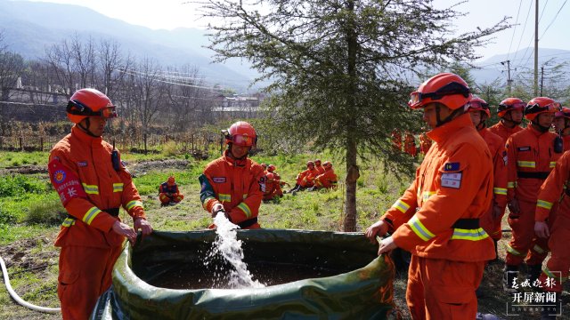 （采访传编辑）700余名森林消防指战员集中野外驻训，全面提升防灭火实战能力 (34).JPG