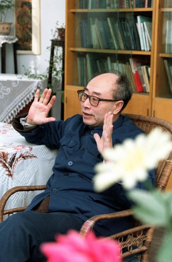 这是核物理学家于敏(1985年摄)。新华社发