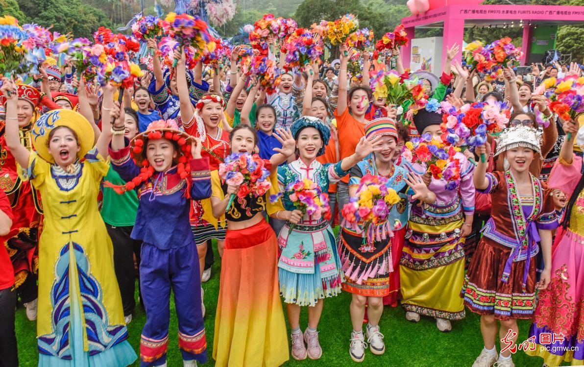 歌声悠扬传千古 非遗文化展华章——广西各族共庆“三月三 歌声悠扬传千古 非遗文化展华章——广西各族共庆“三月三