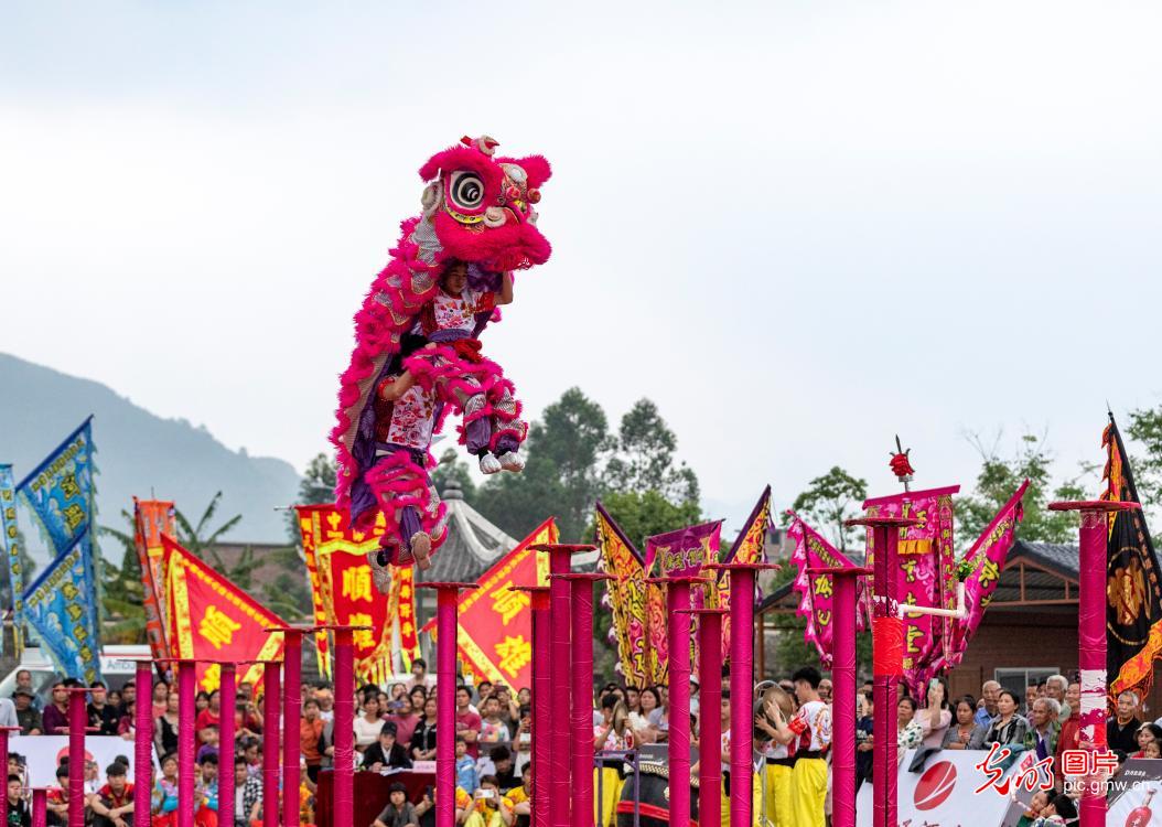 歌声悠扬传千古 非遗文化展华章——广西各族共庆“三月三 歌声悠扬传千古 非遗文化展华章——广西各族共庆“三月三