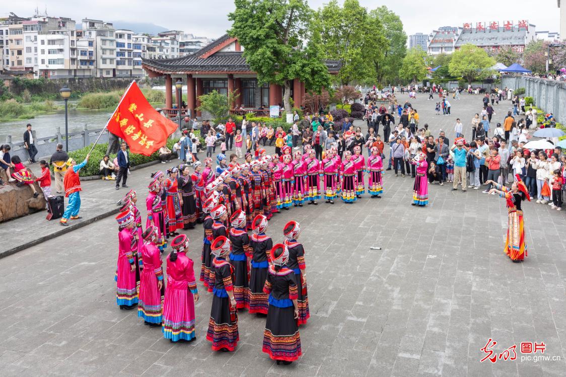 歌声悠扬传千古 非遗文化展华章——广西各族共庆“三月三 歌声悠扬传千古 非遗文化展华章——广西各族共庆“三月三