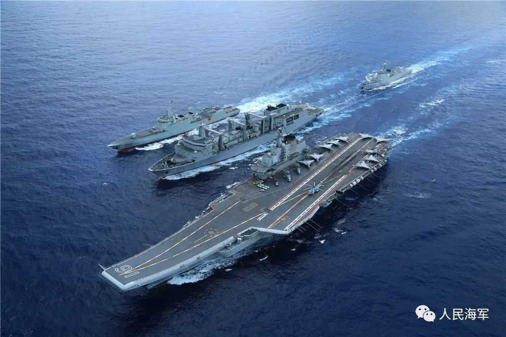 人民海军，生日快乐！