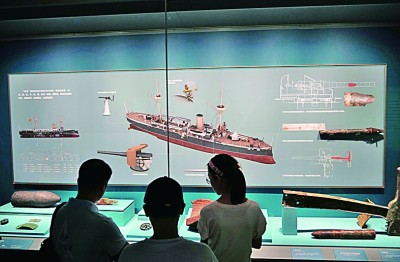 甲午沉舰水下考古成果首次集中展出 甲午沉舰水下考古成果首次集中展出