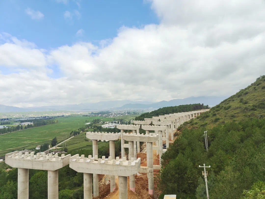 云南多条高速公路项目有新进展→