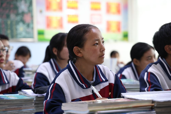 讲好中华民族共同体故事,让网络“连心”更“聚心”