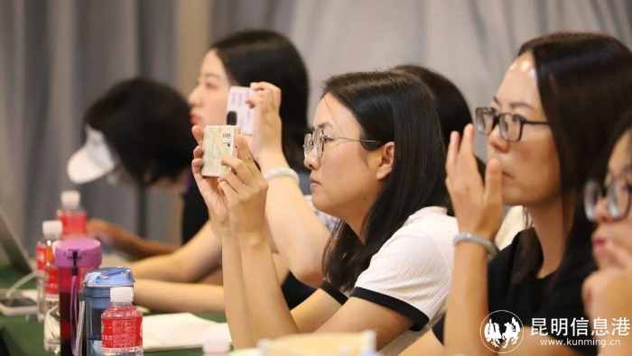 73037556b4e07bb1a4703419731e5eb0