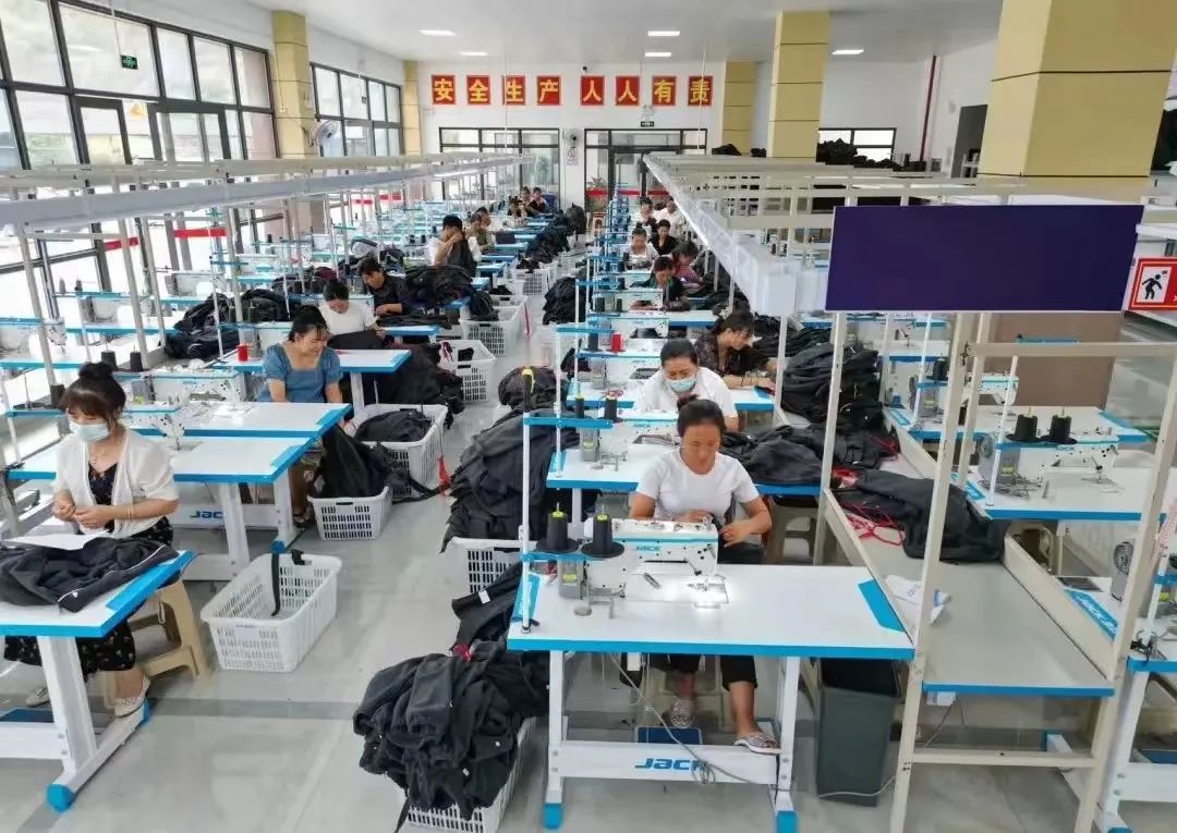 1728876566712685.jpg 313.jpg