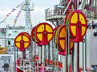 “梦想”号:钻向深海更深处