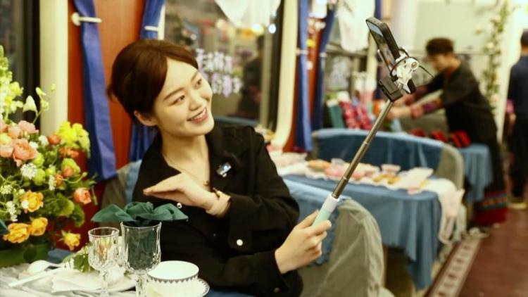 新华视点丨多点开花：消费热潮下的经济新脉动