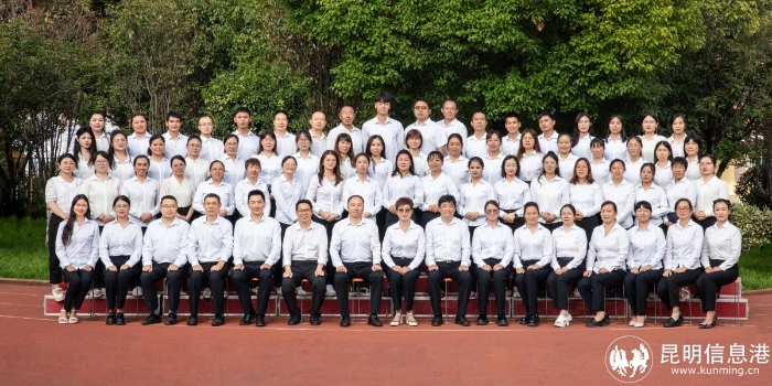 业务精湛、充满活力、乐于奉献的师资队伍