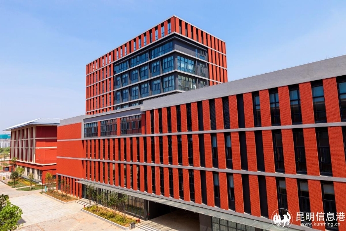 6.恢弘大气的仁爱楼 6.恢弘大气的仁爱楼