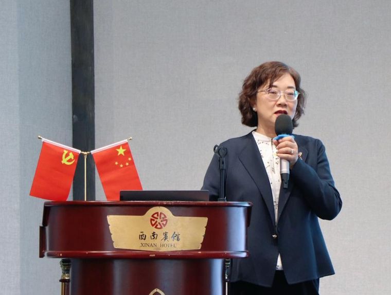 fe2d0cbb-0509-4042-8abe-087d416cf840