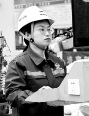 书写挺膺担当的奋斗答卷