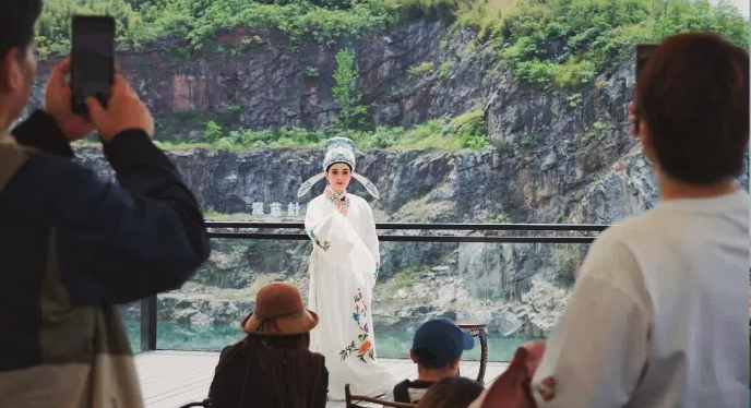 【理响中国·春江水暖鸭先知】一家“村咖”的共富密码 【理响中国·春江水暖鸭先知】一家“村咖”的共富密码