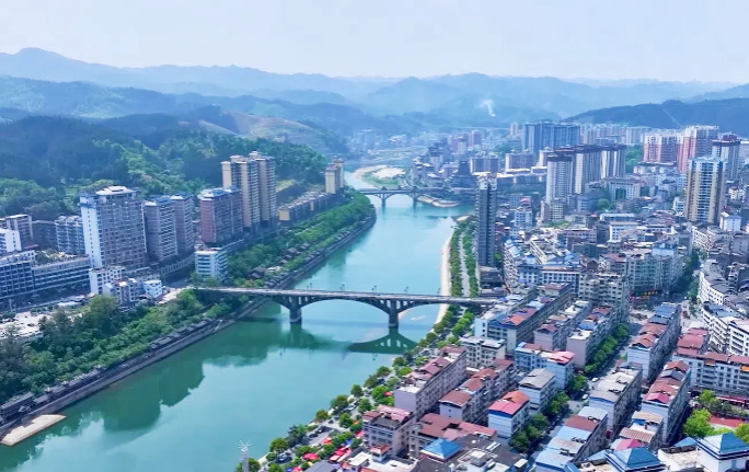 【理响中国·春江水暖鸭先知】一个羽毛球“打”出大产业 【理响中国·春江水暖鸭先知】一个羽毛球“打”出大产业