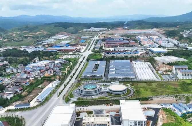 【理响中国·春江水暖鸭先知】一个羽毛球“打”出大产业 【理响中国·春江水暖鸭先知】一个羽毛球“打”出大产业