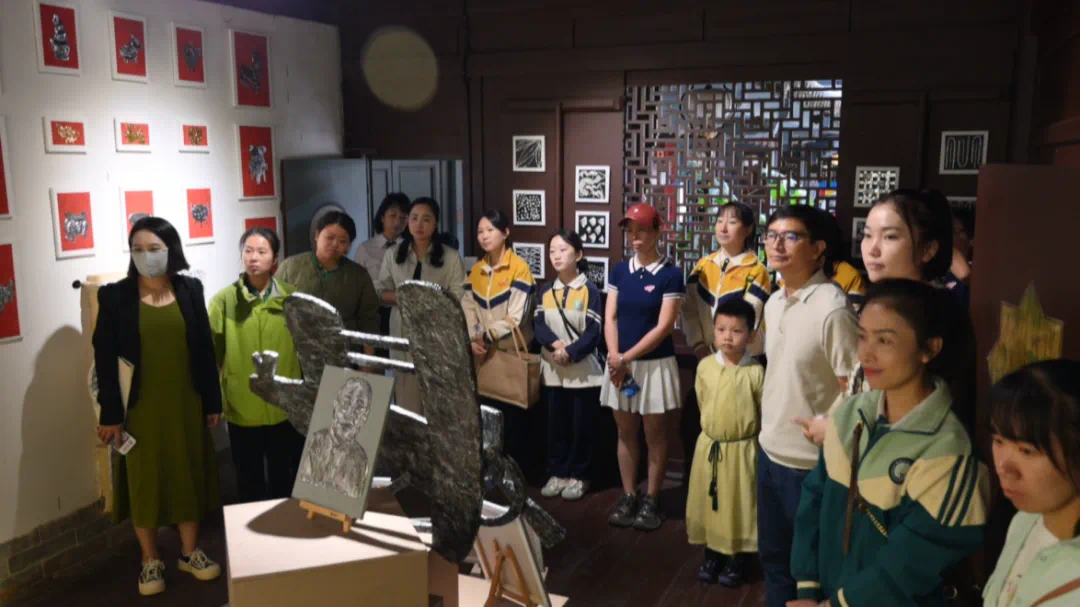 在地文化融入美育课堂 百年老宅化身童真天[00_04_17][20250612-085805].png