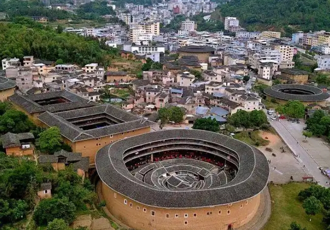 【文化和自然遗产日】漫动时节丨夯土为家：东方城堡的安全感