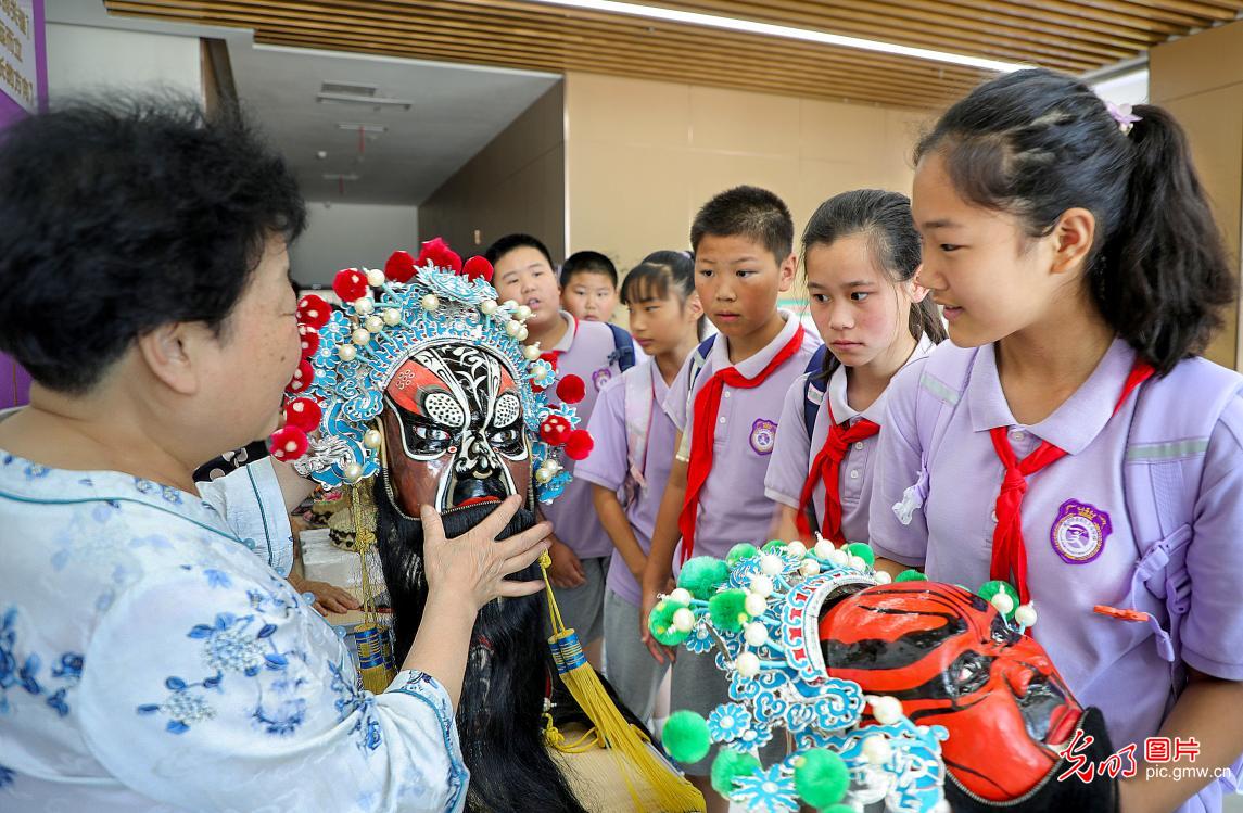 【文化和自然遗产日】非遗薪火代代传 匠心接力续华章 【文化和自然遗产日】非遗薪火代代传 匠心接力续华章