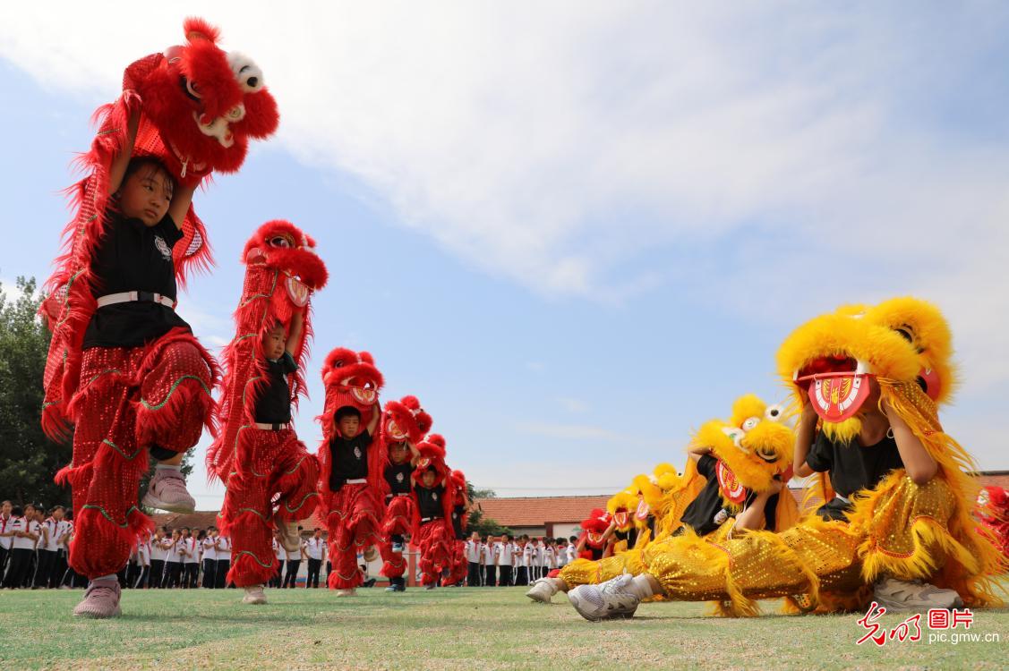 【文化和自然遗产日】非遗薪火代代传 匠心接力续华章 【文化和自然遗产日】非遗薪火代代传 匠心接力续华章