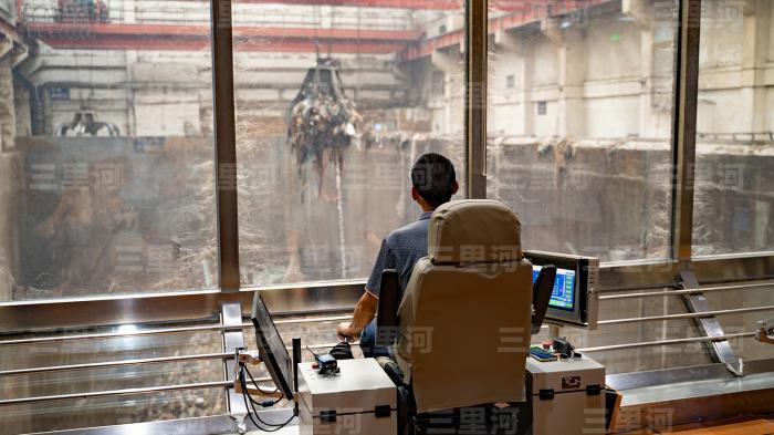 A waste incineration plant operates in Dongguan, south China's Guangdong Province. (Photo provided to China News Service)