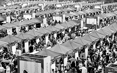 架起从校园到职场的“连心桥”