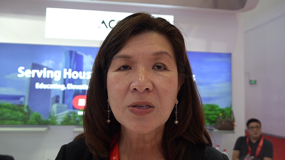 Barbara Joe, director of operations at the Asian Chamber of Commerce Houston in Texas, gives an interview with China News Network. (Photo: China News Network/Gong Weiwei)