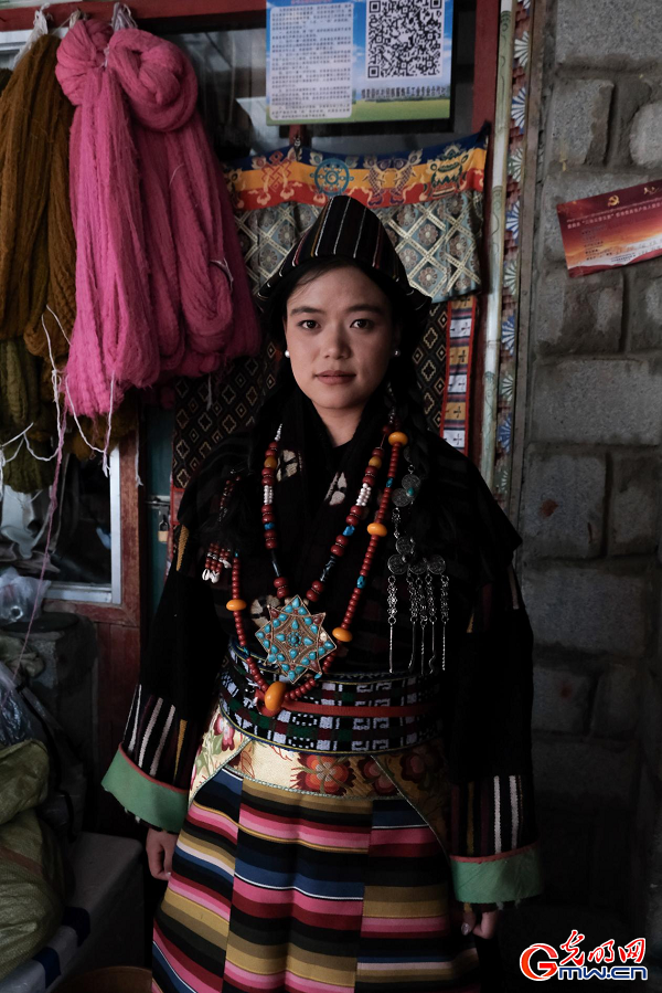 Glorious 60 Years • Our Homeland | Chagza attire weaving heritage into prosperity