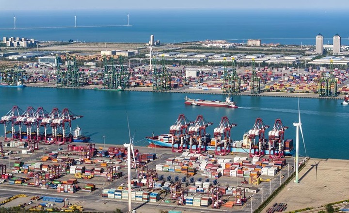 An aerial drone photo taken on April 25, 2025 shows a cargo ship navigating at Tianjin Port in north China's Tianjin. (Xinhua/Zhao Zishuo)
