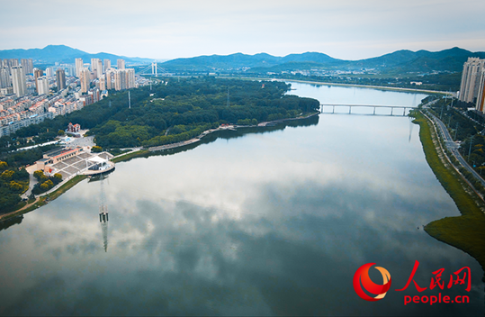 锦州市东湖森林公园。人民网记者 邱宇哲摄