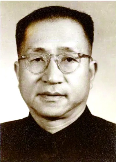 孔另境与吴文祺——从孔另境签赠《中国小说史料》说起