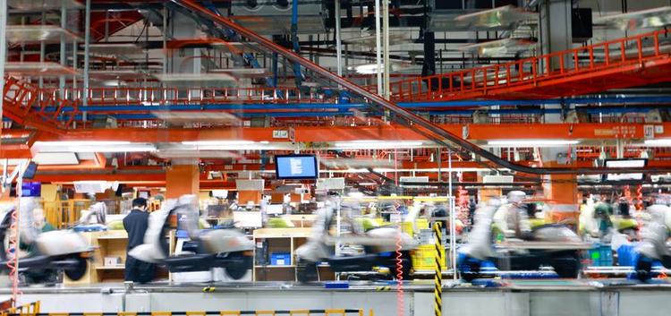This photo shows the production line of YADEA at the electric scooter industrial park in Xishan District, Wuxi, east China's Jiangsu Province, Sept. 16, 2025. (Xinhua/Liu Jiaqi)