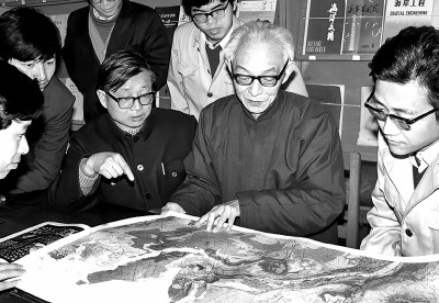 山石商量遍 秉烛夜作诗——地质学家朱夏与诗词