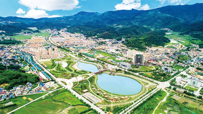 1764555297475903.jpg 1764549439775806.jpg