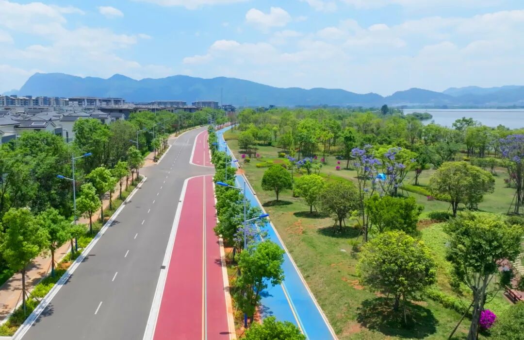 滇池绿道.jpg