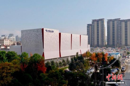 位于云南省昆明市的巫家坝变电站。付加海 摄 位于云南省昆明市的巫家坝变电站。付加海 摄