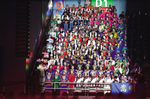 禄劝方阵的144人身着民族盛装亮相 本版图片除署名外 ■ 都市时报全媒体记者 孟祝斌 禄劝方阵的144人身着民族盛装亮相 本版图片除署名外 ■ 都市时报全媒体记者 孟祝斌