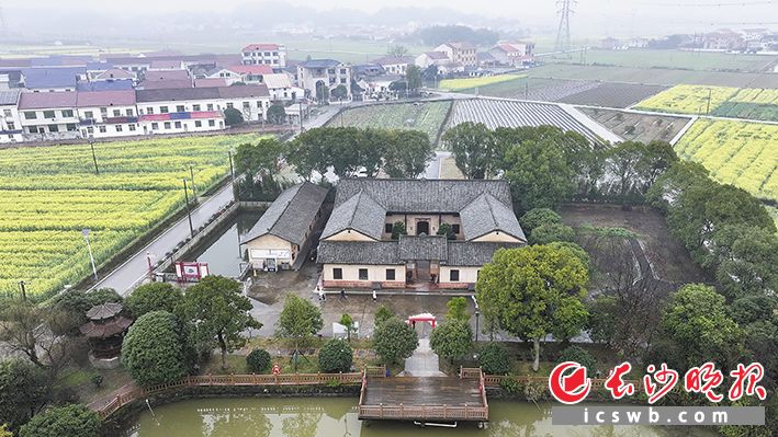 浏阳市北盛镇马战村以王震故居创建4A级景区为抓手,实现红色文旅与乡村振兴同频共振。