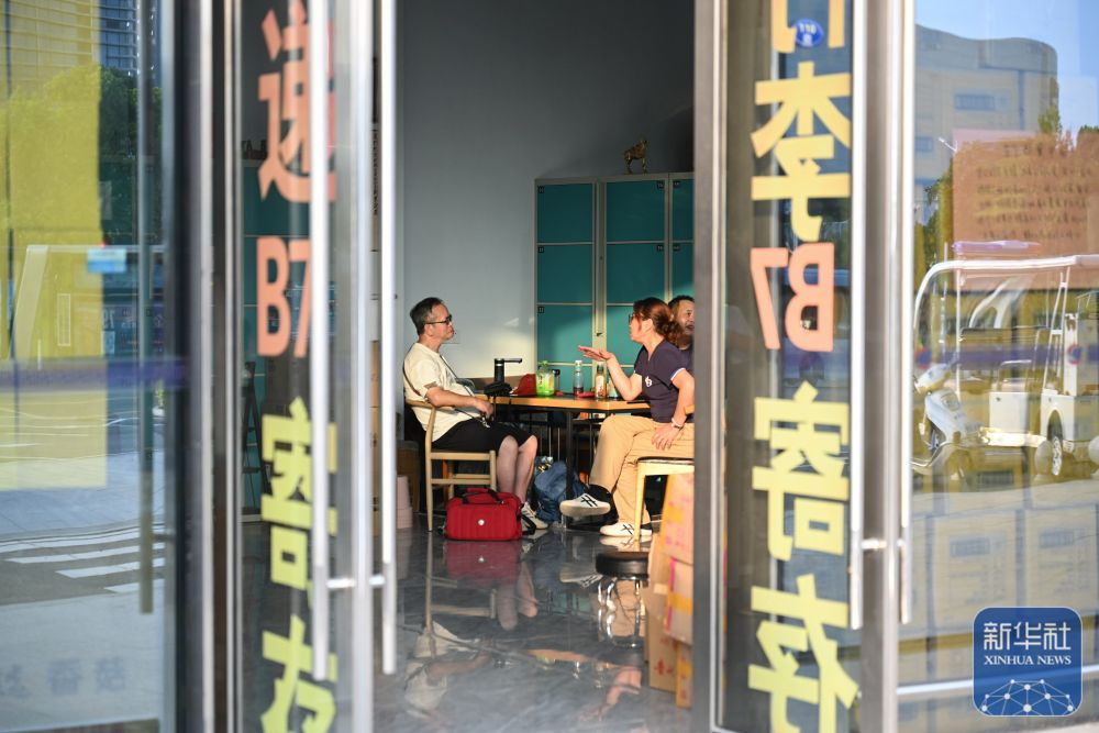 图片故事丨台胞廖晓蕙：我在厦门做“快递管家”