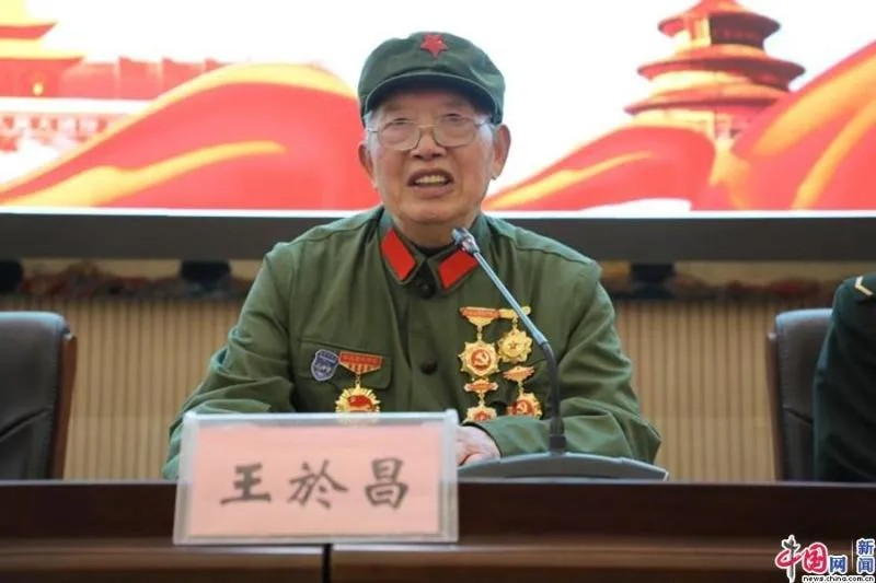 把一等功奖状压箱底46年的英雄老兵,荣获“七一勋章”!
