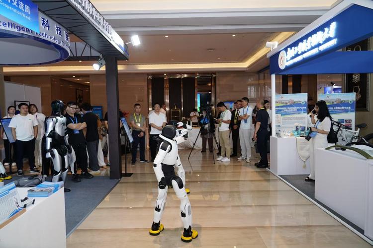 Participants watch a robot performance during the 2026 China-ASEAN Education Cooperation Week in Guiyang, southwest China's Guizhou Province, on July 29, 2026. (Xinhua) Participants watch a robot performance during the 2026 China-ASEAN Education Cooperation Week in Guiyang, southwest China's Guizhou Province, on July 29, 2026. TO GO WITH "China Focus: AI expands space for China-ASEAN education cooperation" (Xinhua)