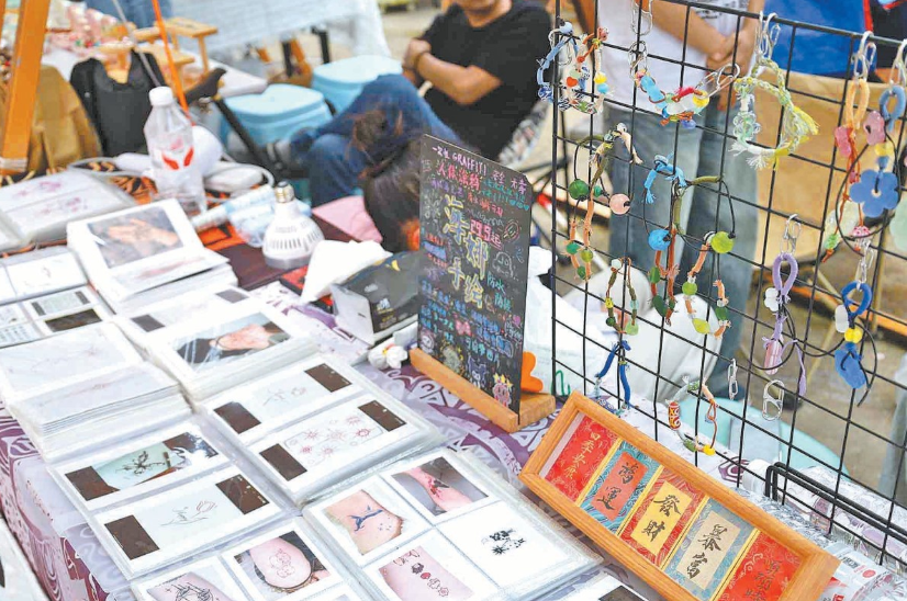 在象牙塔与市井烟火中穿梭 昆明高校学生副业现象调查