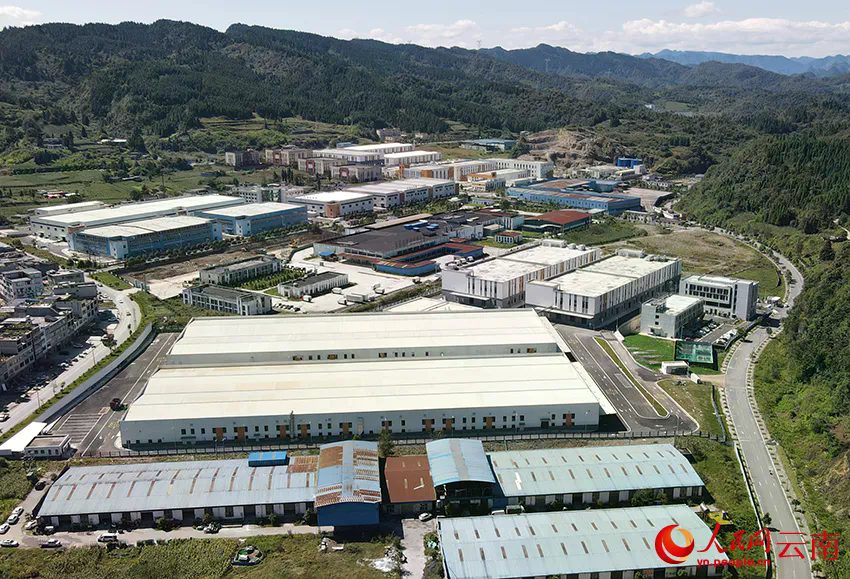 俯瞰赤水源绿色食品加工产业园。人民网记者 符皓摄