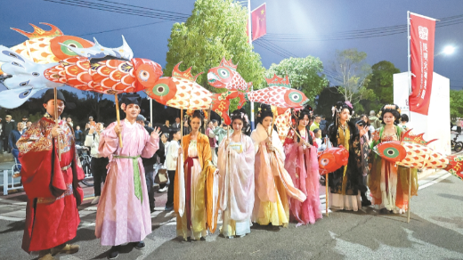 “湖滨春城、山水花都”串起游客舍不得删的假日时光
