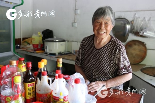 00303022824_2461e5a4