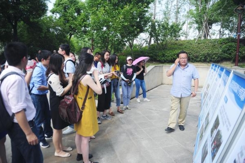 00303022822_343b4248