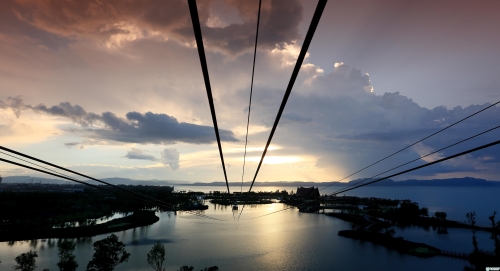 20.《古滇天际线》，衣建文  62岁  13759586130，QQ915098004