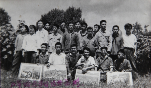 25.70年代农民画作者