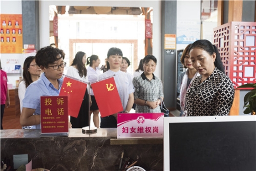 到云南艺术家园社区调研