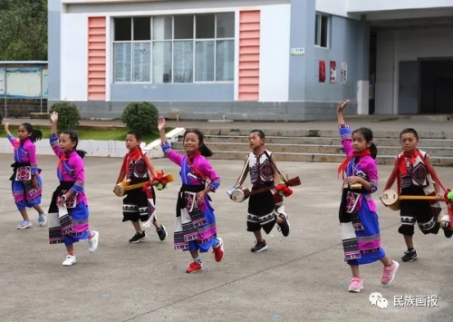 640.webp (1) 640.webp (1)